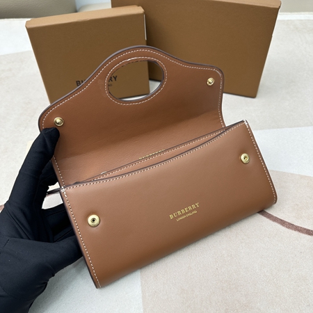 バーバリー財布細部ディテール
